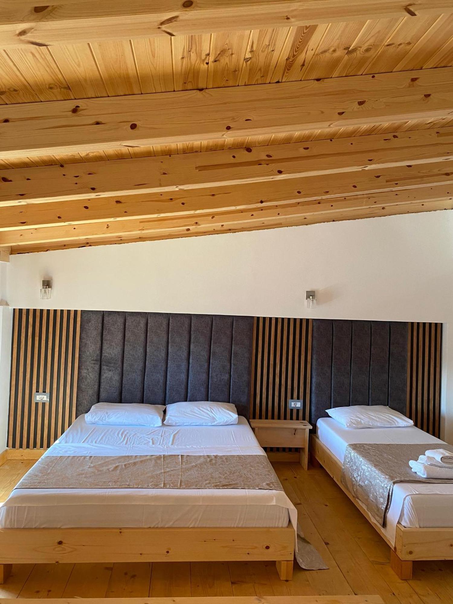 Sea's 3* Ksamil