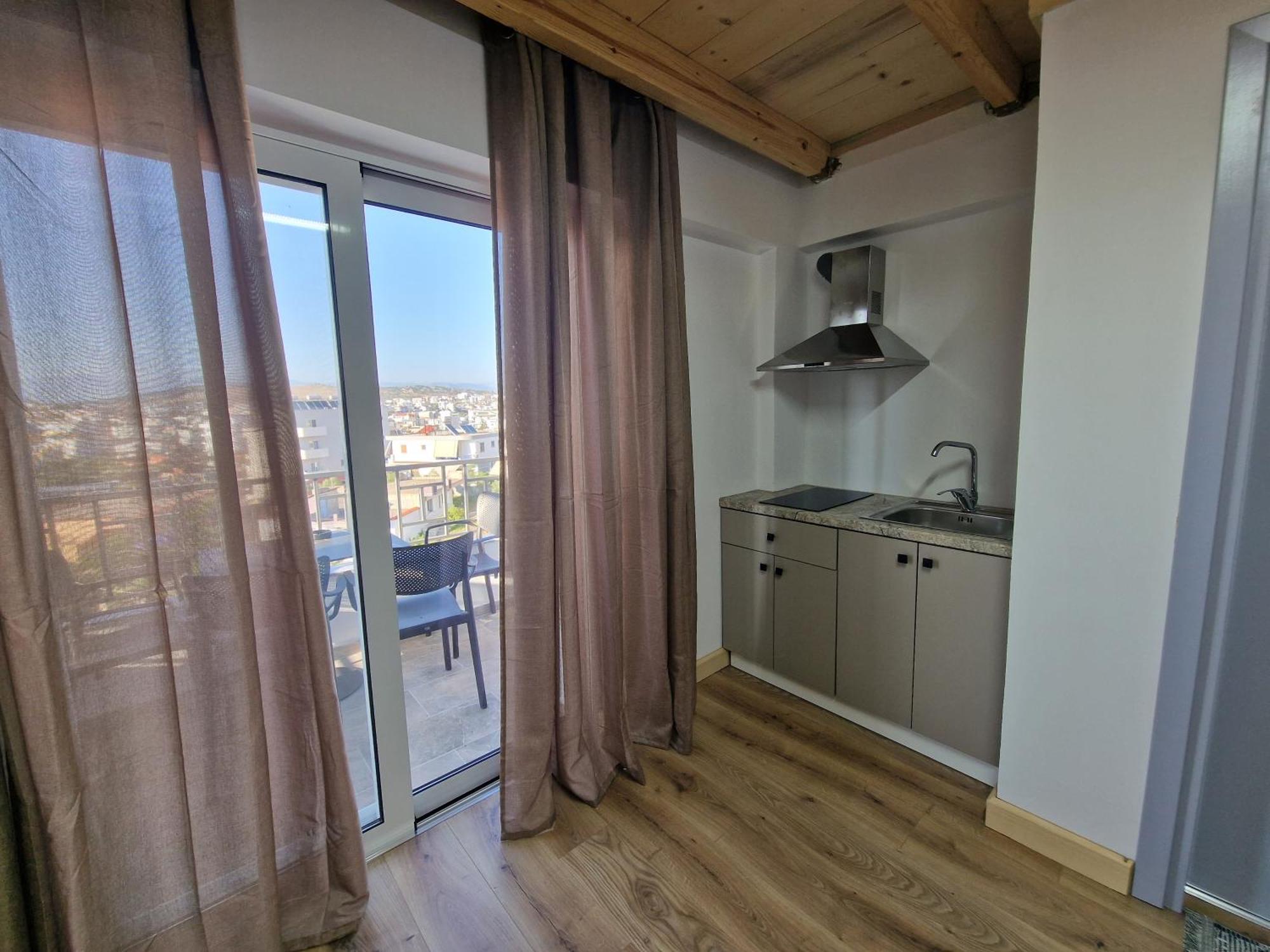 Sea's Hotel 3*